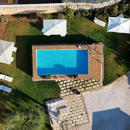 ロコロトンド Trulli Donna Isabella 2 Bed & Breakfast エクステリア 写真