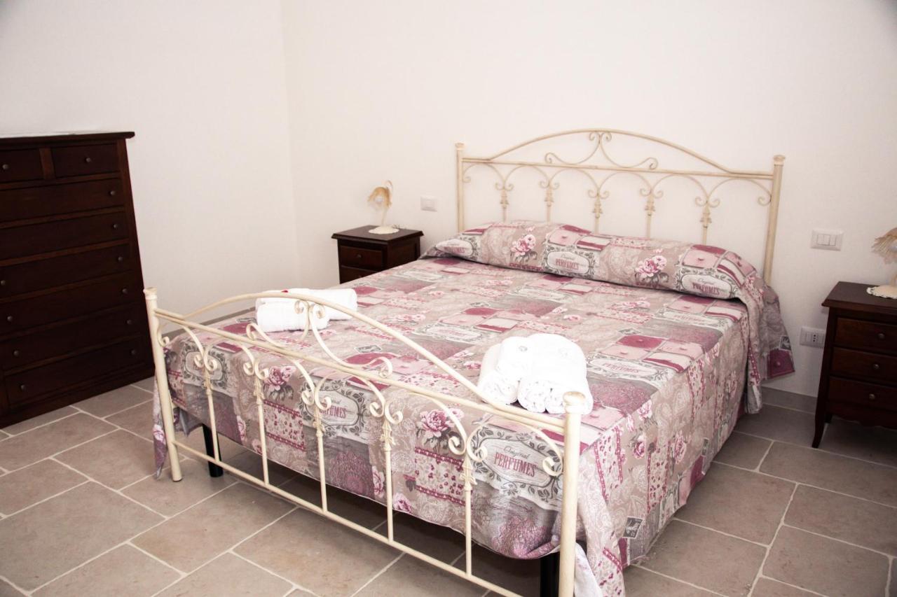 ロコロトンド Trulli Donna Isabella 2 Bed & Breakfast エクステリア 写真