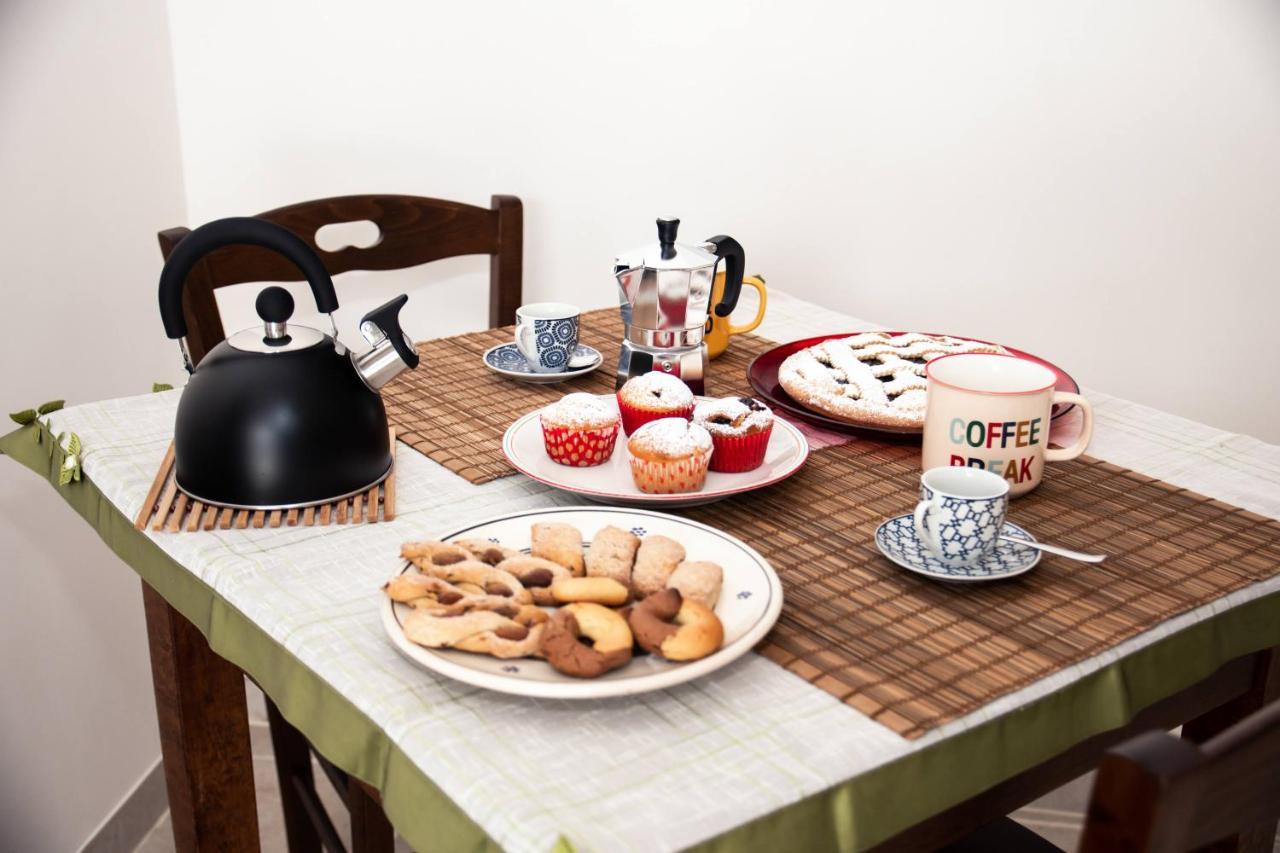 ロコロトンド Trulli Donna Isabella 2 Bed & Breakfast エクステリア 写真