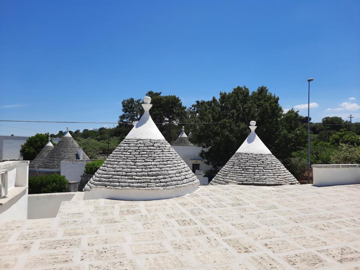 ロコロトンド Trulli Donna Isabella 2 Bed & Breakfast エクステリア 写真