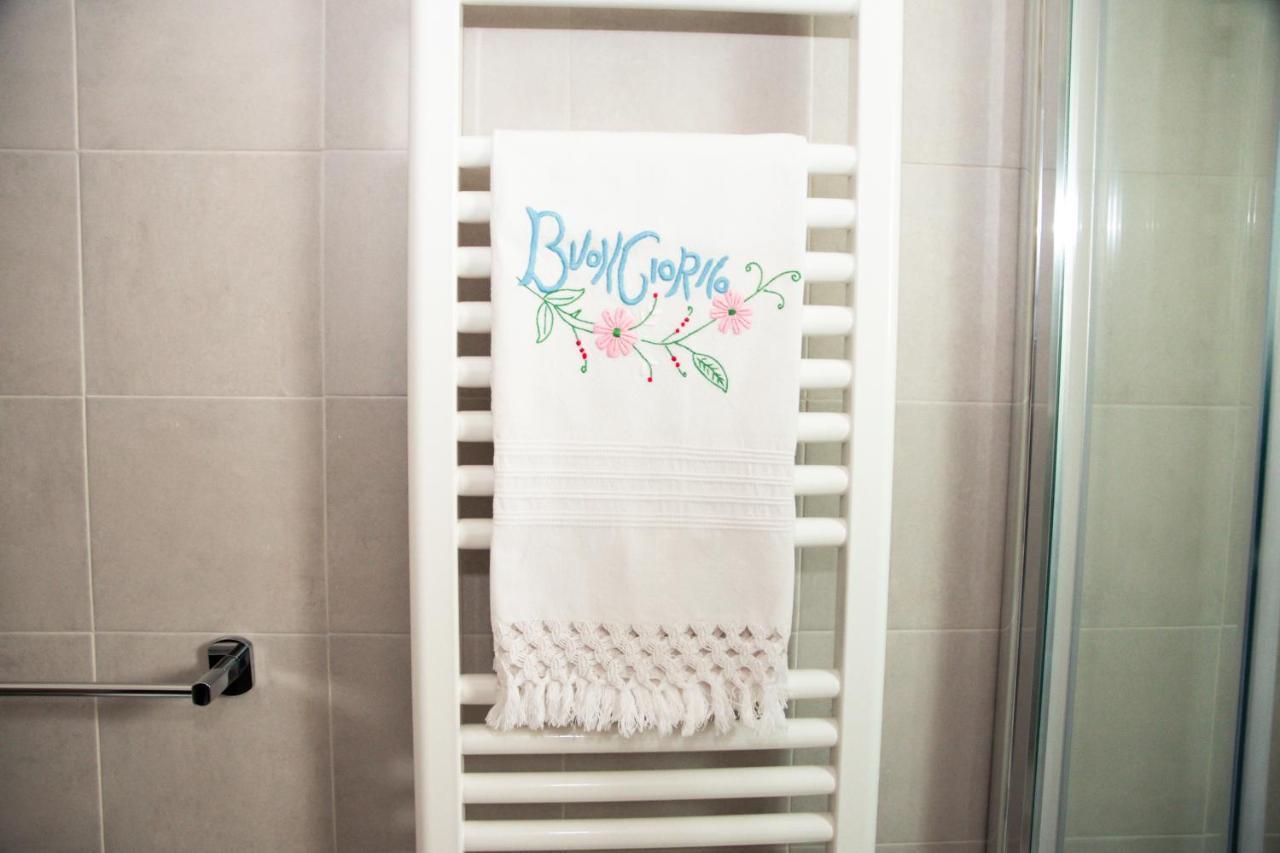 ロコロトンド Trulli Donna Isabella 2 Bed & Breakfast エクステリア 写真