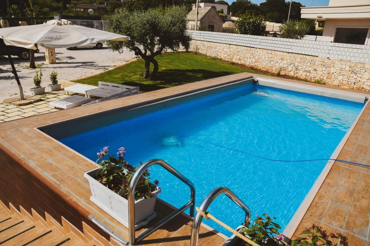 ロコロトンド Trulli Donna Isabella 2 Bed & Breakfast エクステリア 写真