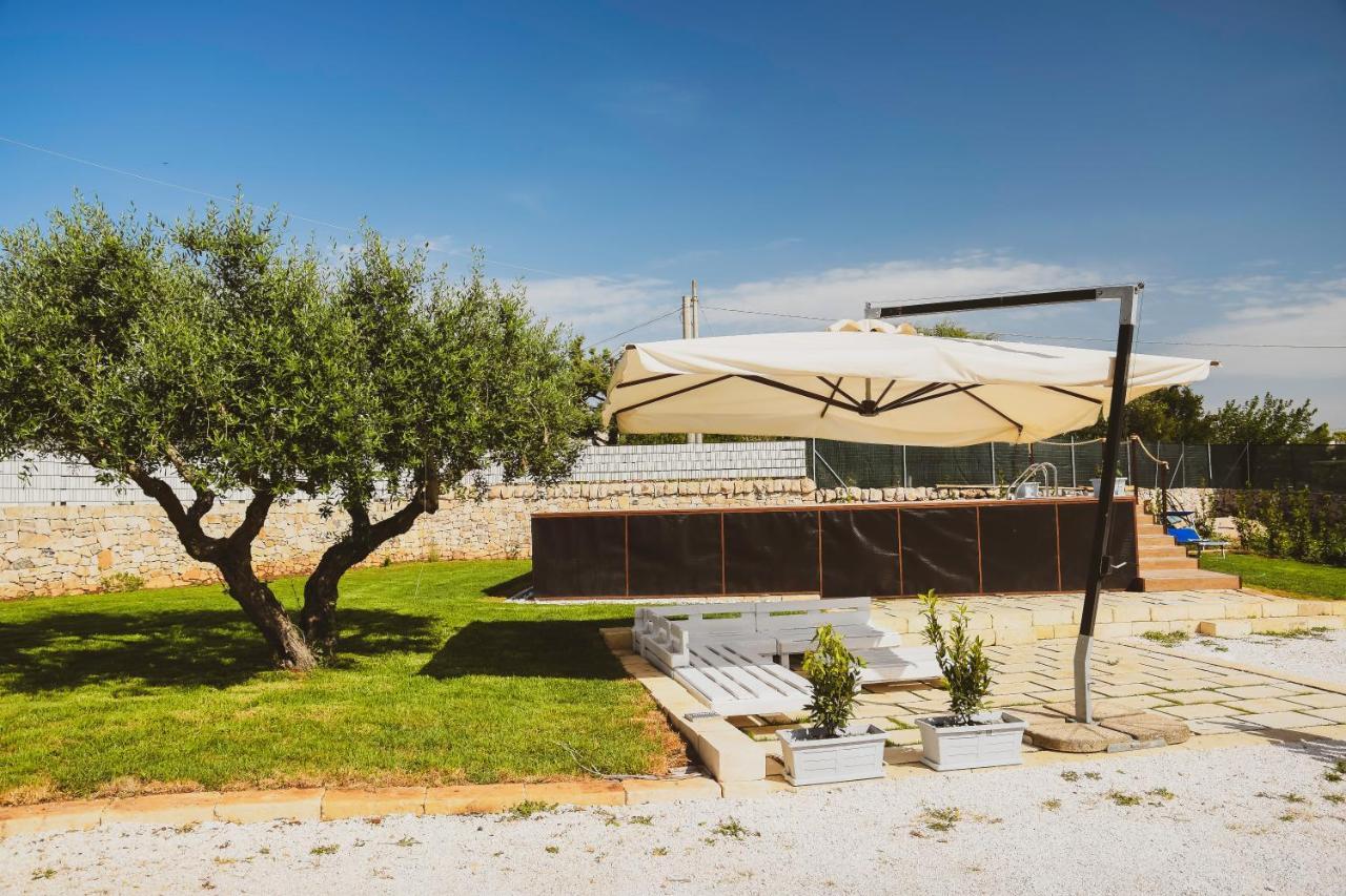 ロコロトンド Trulli Donna Isabella 2 Bed & Breakfast エクステリア 写真