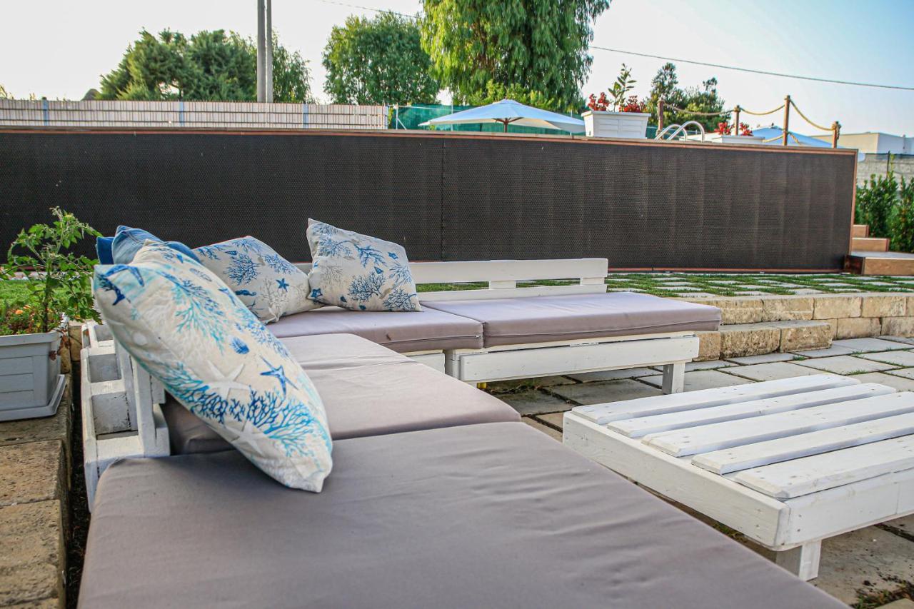 ロコロトンド Trulli Donna Isabella 2 Bed & Breakfast エクステリア 写真