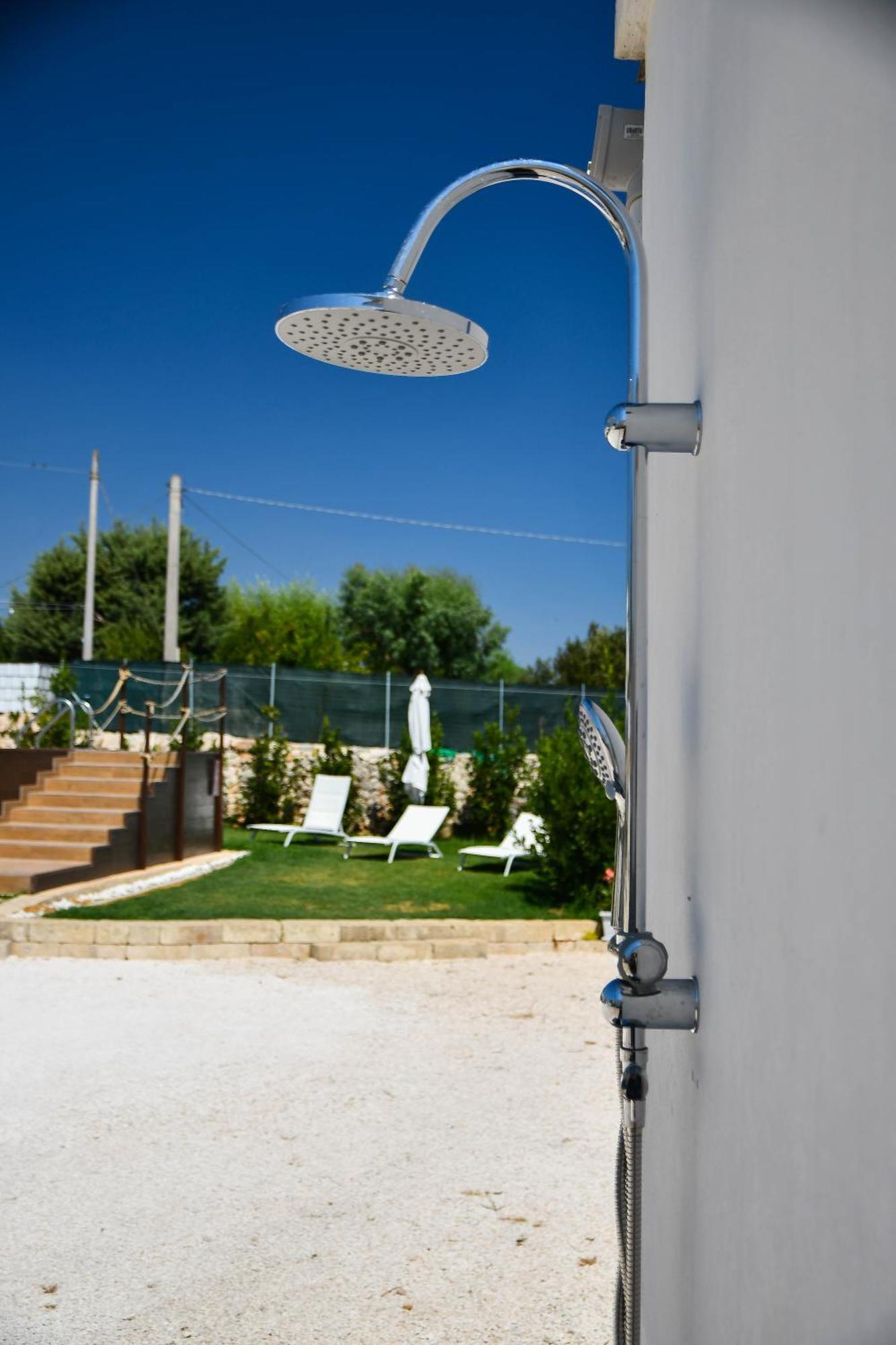 ロコロトンド Trulli Donna Isabella 2 Bed & Breakfast エクステリア 写真