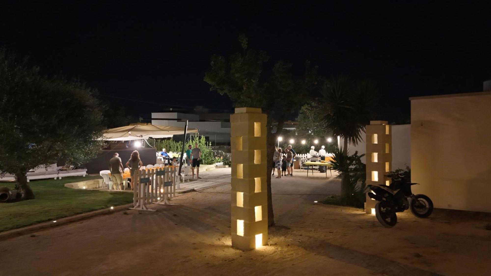 ロコロトンド Trulli Donna Isabella 2 Bed & Breakfast エクステリア 写真